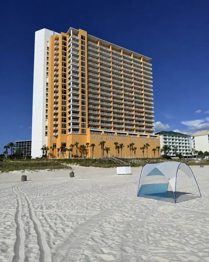 Sterling Reef condo building, Panama City Beach
